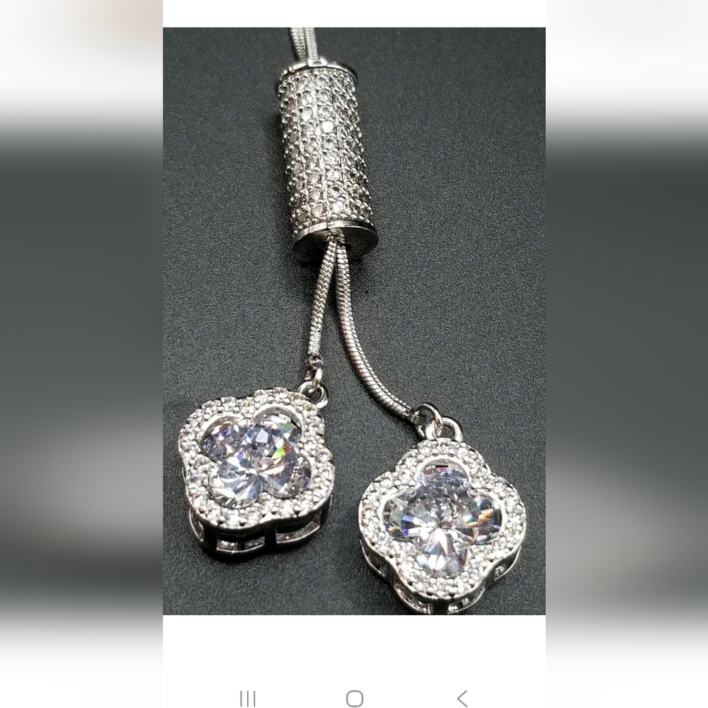 Yozone Women's Four-Leaf Clover Crystal  Pendant Necklace Silver Tone - Picture 6 of 8